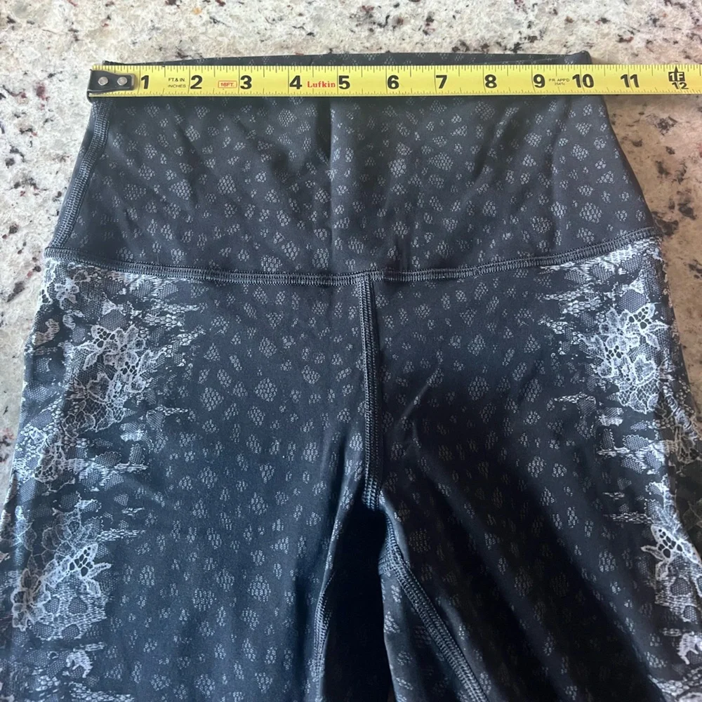 lululemon athletica Black Floral Leggings - Picture 5 of 6